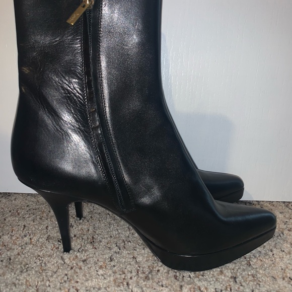 YSL 4” platform bootie size 40 - Picture 5 of 5
